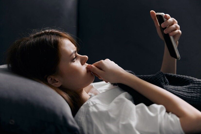 6 Tanda Kamu Butuh Istirahat Sejenak dari Media Sosial/Foto:Freepik.com/Beststudio