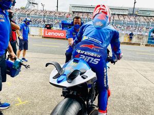 MotoGP Jepang 2022: Telinga Kelinci yang Lucu di Motor Balap Suzuki