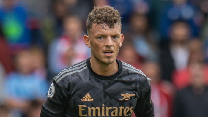 BRENTFORD, ENGLAND - SEPTEMBER 18: Arsenals Ben White during the Premier League match between Brentford FC and Arsenal FC at Brentford Community Stadium on September 18, 2022 in Brentford, United Kingdom. (Photo by David Horton - CameraSport via Getty Images)