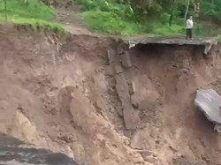 Geger Jalan Garut-Pameungpeuk Terputus, Begini Faktanya