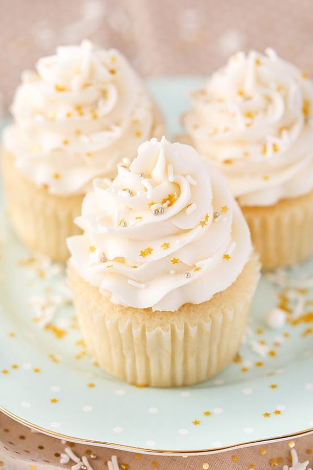 cupcakes/foto: pinterest.com/lindsay one bite sizenya bikin piknik makin ceria