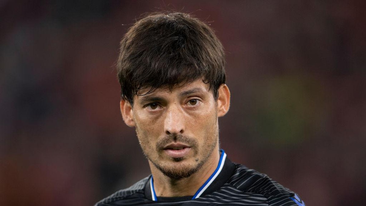 David Silva pensiun karena cedera lutut (Visionhaus/GettyImages/Visionhaus)