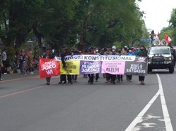 Demo di Solo Minta Presiden Jokowi Turun