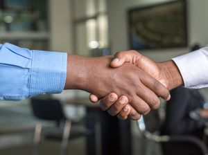 Apa Itu Direct Selling, Tips Efektif Cara Melakukannya