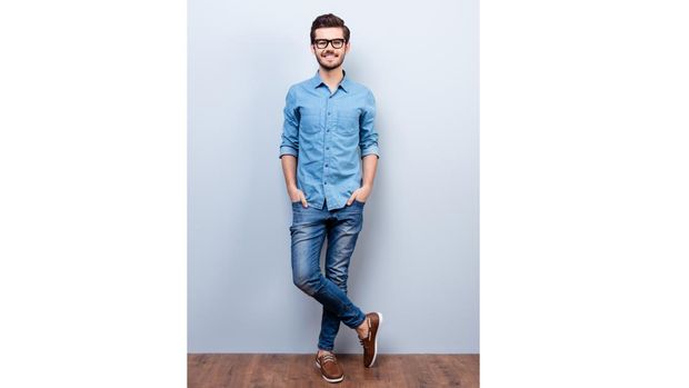 ilustrasi skinny jeans pria