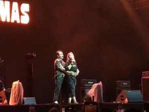 Mesranya Inul Tampil Bareng Adam Suseno di Pestapora