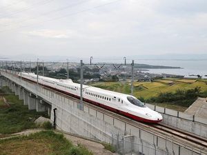 AS Bakal Gandeng Jepang Garap Kereta Cepat Pertama