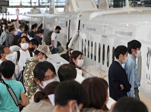 10 Kelakuan Turis yang Bikin Warga Jepang Bete