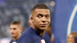 Kylian Mbappe Bukan Mandi Uang, tapi Berenang Uang