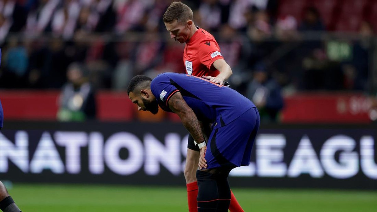 Memphis Depay alami cedera. (Foto: Getty Images/Soccrates Images)