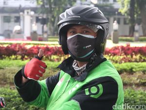 Perjuangan Ojol Hartono, Mendobrak Keterbatasan di Jalanan Bandung