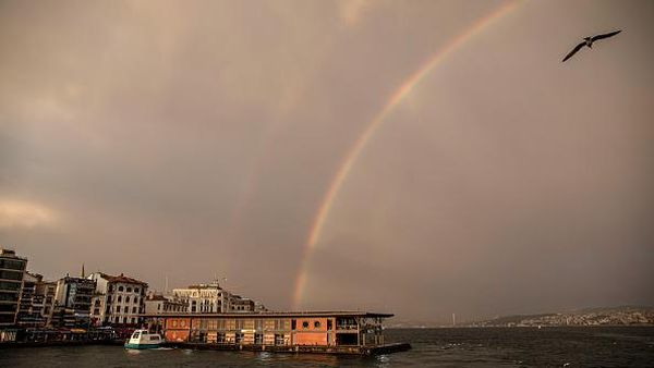 Pelangi di Langit Turki yang Nggak Boleh Terlewat