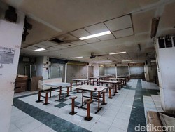 Pengunjung Setia Sedih Melihat Glodok City Sepi Bak Kuburan