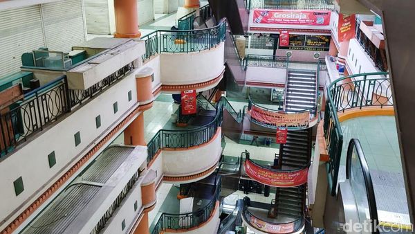 Penampakan Glodok City Sepi Bak Kuburan, Pedagang Hampir Nyerah