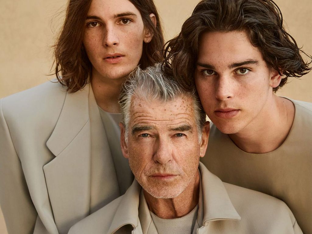 Potret Ganteng 2 Anak Pierce Brosnan yang Sudah Dewasa Kini Jadi Artis Potret Ganteng 2 Anak Pierce Brosnan yang Sudah Dewasa Kini Jadi Artis