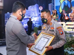 Satlantas Polres Jombang Sabet Penghargaan dari Kakorlantas Polri