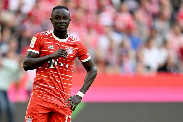 MUNICH, GERMANY - AUGUST 27: Sadio Mane of Bayern Muenchen Looks on during the Bundesliga match between FC Bayern München and Borussia Mönchengladbach at Allianz Arena on August 27, 2022 in Munich, Germany. (Photo by Harry Langer/DeFodi Images via Getty Images)