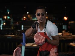 Kekayaan Salt Bae hingga Fakta Menjijikkan di Balik Menu Restoran