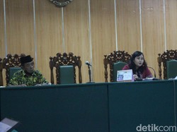 Muncikari Kasus Sodomi Pejabat Kejari Bojonegoro Divonis 11 Bulan Penjara
