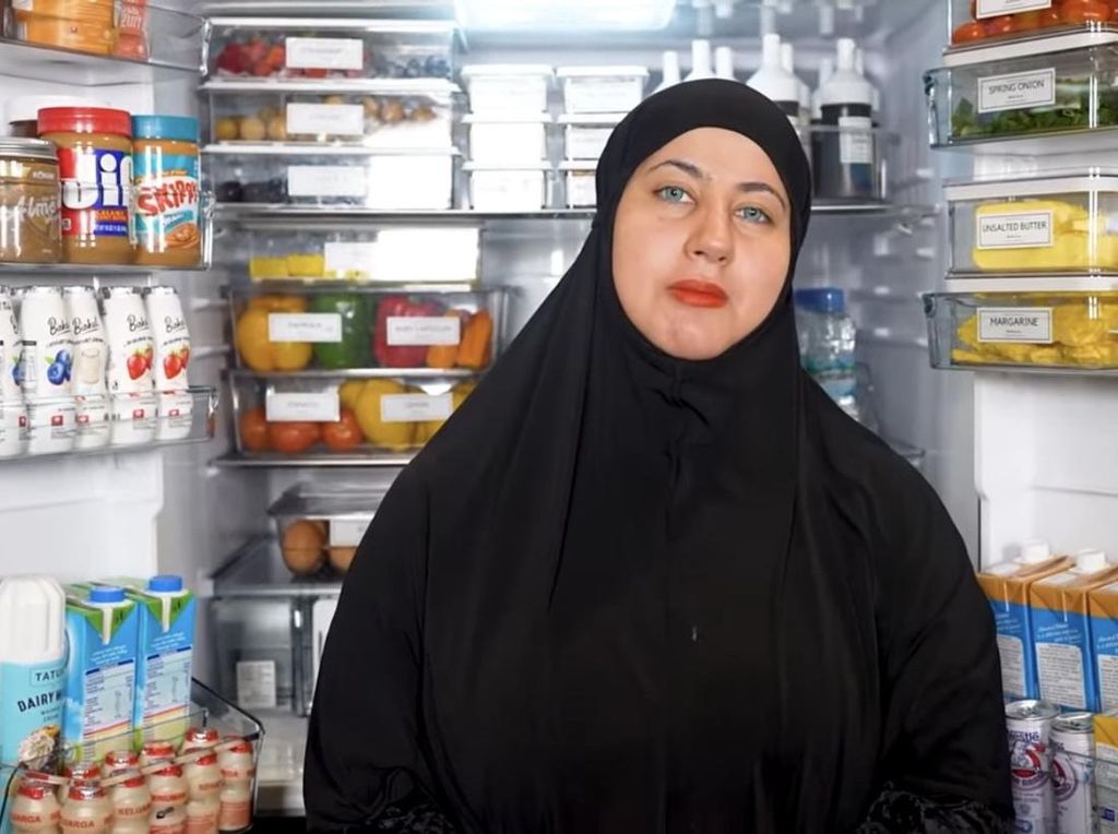 Intip Dapur dan Mini Bar Mewah di Rumah Tasyi Athasyia Intip Dapur dan Mini Bar Mewah di Rumah Tasyi Athasyia