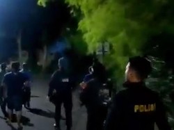 Tawuran Antarmahasiswa Unila Lampung, Saling Lempar Batu