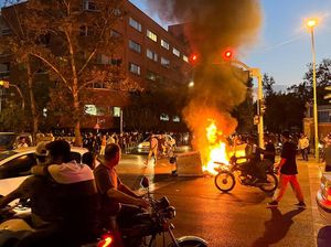 Gelombang Demo di Iran Memanas, Korban Tewas Mencapai 50 Orang