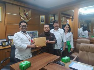 Datangi KLHK, WALHI Sebut Terminal LNG Hancurkan Mangrove-Hilangkan Hak Nelayan Datangi KLHK, WALHI Sebut Terminal LNG Hancurkan Mangrove-Hilangkan Hak Nelayan