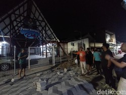 Wisata Malam Dolly, Menyusuri Jejak Kelam Eks Lokalisasi
