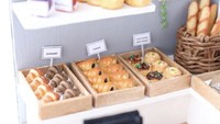 Gemas Banget! Miniatur Toko Roti hingga Burger Buatan Seniman Jepang