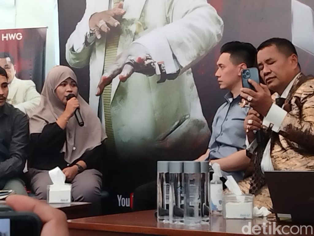 Pilu Bocah Asal Manado Tewas Diperkosa, Ibu Ngadu Hotman Paris di Surabaya Pilu Bocah Asal Manado Tewas Diperkosa, Ibu Ngadu Hotman Paris di Surabaya