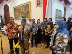 Saat Hotman Paris Sowan ke Khofifah Sebelum Digeruduk Warga di Surabaya