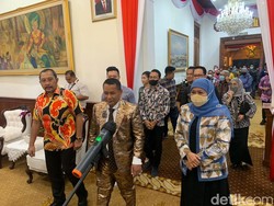 Hotman Mau Beri Bantuan Hukum ke Ratusan Warga Jatim, Sowan Dulu ke Khofifah