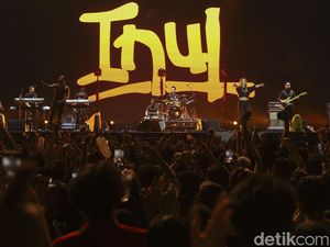 7 Aksi Panggung Inul Ngebor Pestapora