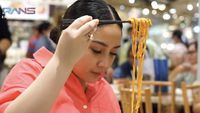 Mencicipi Mee Pok Legendaris di Singapura Langganan Nagita Slavina
