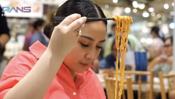 Mencicipi Mee Pok Legendaris di Singapura Langganan Nagita Slavina