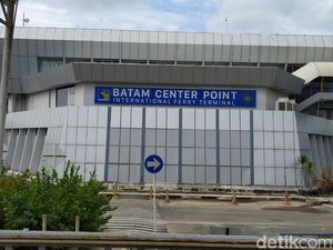 1 PMI Ilegal yang Ditolak Masuk Malaysia Ditangkap di Batam 1 PMI Ilegal yang Ditolak Masuk Malaysia Ditangkap di Batam