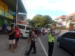 Viral Bule Ugal-ugalan di Jalanan Bali, Rampas Mobil Punya Warga