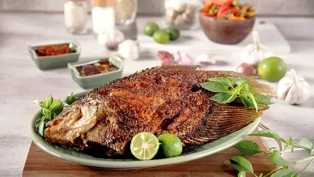 Ikan Bakar Gurih Garing Ada di 5 Tempat Ini, Cocok Buat Makan Bareng Keluarga