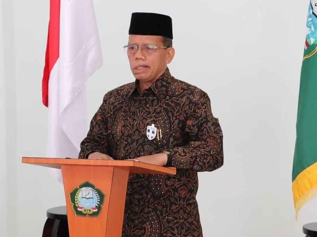 Menag Copot Prof Syahrin dari Jabatan Rektor UINSU Menag Copot Prof Syahrin dari Jabatan Rektor UINSU
