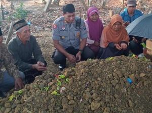 Geger Pria di Tuban yang Mendadak Pulang ke Rumah Usai Dimakamkan Geger Pria di Tuban yang Mendadak Pulang ke Rumah Usai Dimakamkan