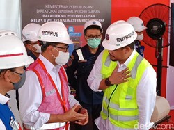 Walkot Bobby Minta Tambahan Stasiun dan Kereta Api ke Menhub Budi Karya