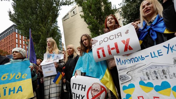 Aksi Warga Ukraina Menentang Referendum yang Digelar Rusia