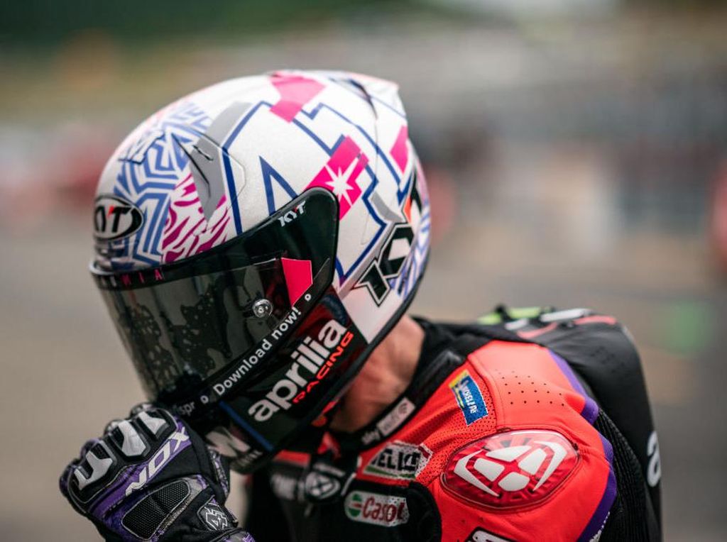 Detik-detik Motor Aleix Espargaro Brebet Detik-detik Motor Aleix Espargaro Brebet