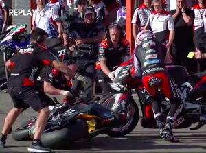 Momen Aleix Espargaro Buru-buru Ganti Motor saat Start MotoGP Jepang