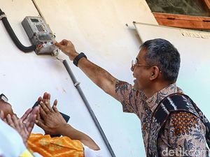 Bukti Nyata Kehadiran Listrik PLN di 97 Desa Terpencil NTT Bukti Nyata Kehadiran Listrik PLN di 97 Desa Terpencil NTT