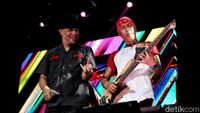 Dewa 19 dan Ello Ajak Penonton WTF 2022 Nyanyi dan Joget Bareng