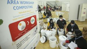 Emak-emak Bekasi Ikut Pelatihan Pupuk Kompos untuk Kurangi Sampah