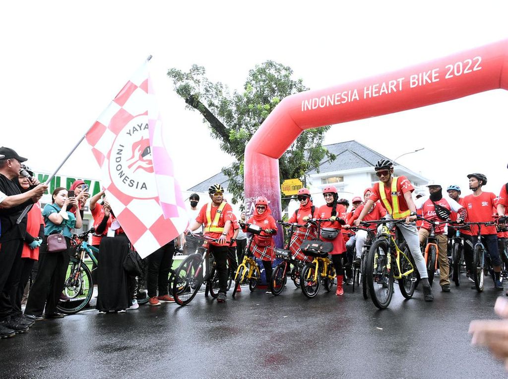 Edy Rahmayadi Ajak Warga Bersepeda untuk Jaga Kesehatan Jantung