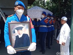 Jenazah Prof Samekto Wibowo UGM Dimakamkan di Klaten