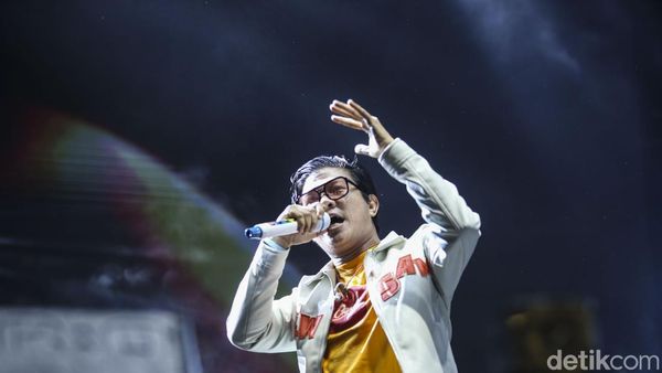 Pesona Andika dan Kangen Band Masih Bikin Perempuan Luluh